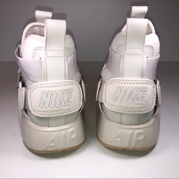 Nike Air Huarache City Desert Sand Running Shoes - Picture 4 of 8